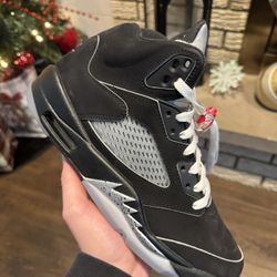 Retro 5 Black Metallic Reimagined 