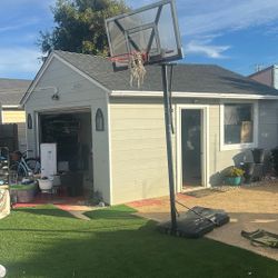 Basketball Court 7-10ft Adjustable Height 