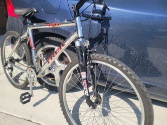 Trek 4500 Mountain Bike for Sale in Darien IL OfferUp