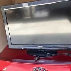 Panasonic 32" LCD TV