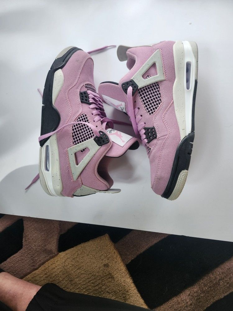 Women's Size 10 Air Jordans 4 Retro Orchid