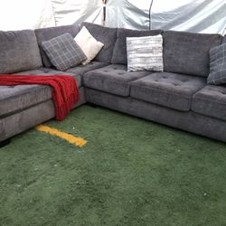 Sectional Couch Sofa ( Delivery Available) 