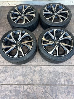 Honda civic Si wheels and tires