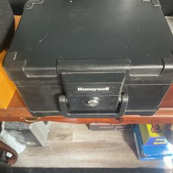 Honeywell Safe Must Go Asap OBO 
