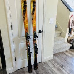 SALOMON SKIS WITH BINDINGS 165cm