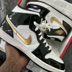 Jordan 1 Mid CE