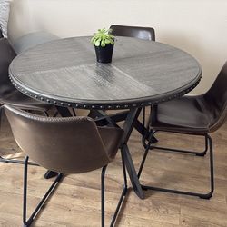 Dining set with chairs