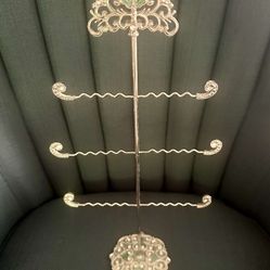 Beautiful Jewelry Display Stand