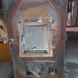 Hot blast wood furnace