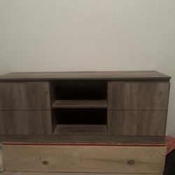 Tv stand for gaming 