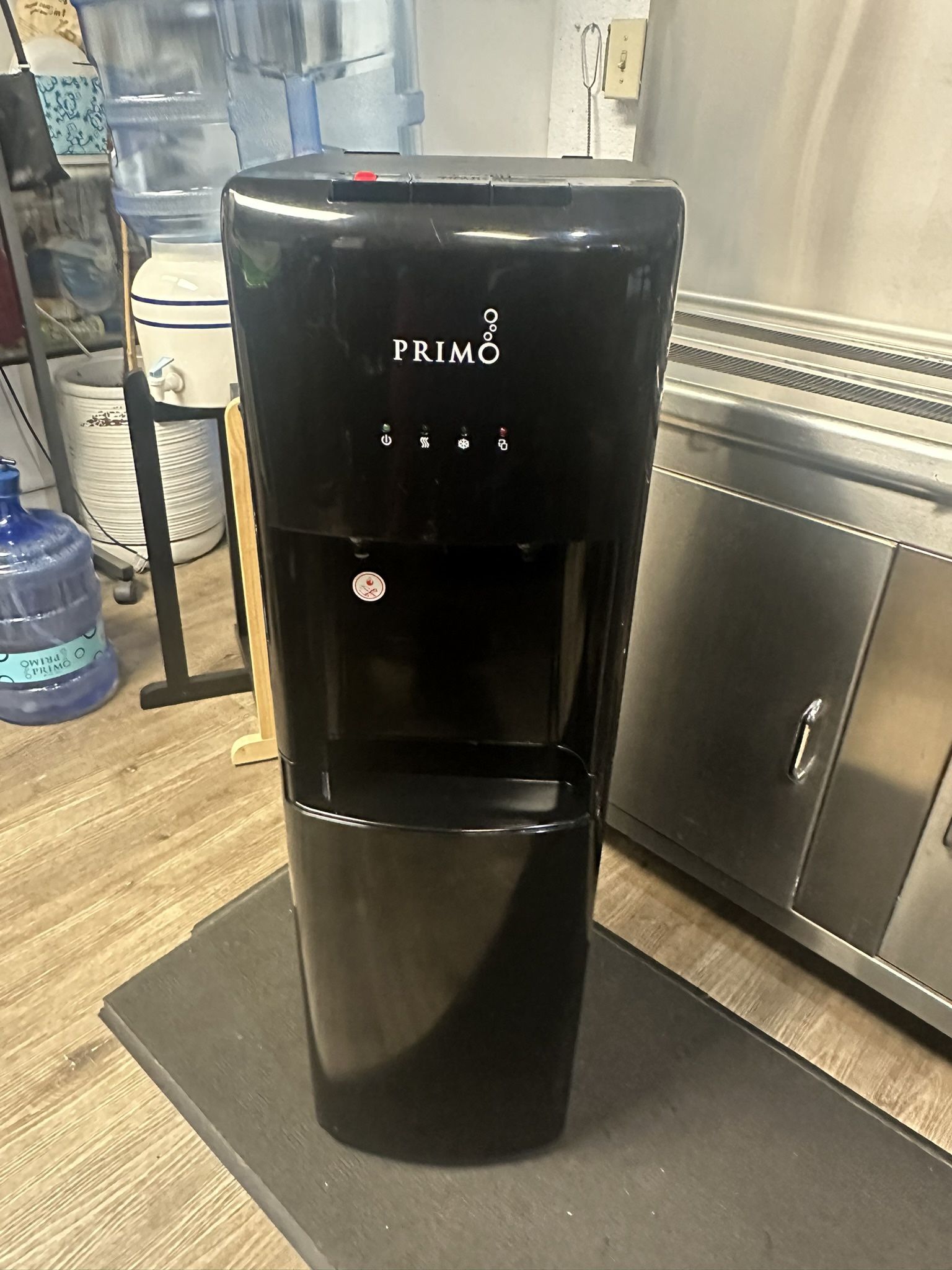 Primo hot & cold bottom load