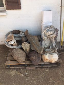 2 fountains and rocks