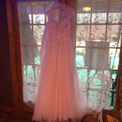 Wedding Dress - Vera Wang ***BRAND NEW***