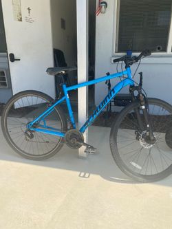 Schwin blue bicycle
