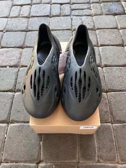 Yeezy Foam Rnnr (onyx) 