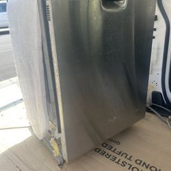 Whirlpool Dishwasher