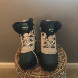 Itasca Snow boots Woman’s Size 7