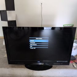 Insignia 48" TV