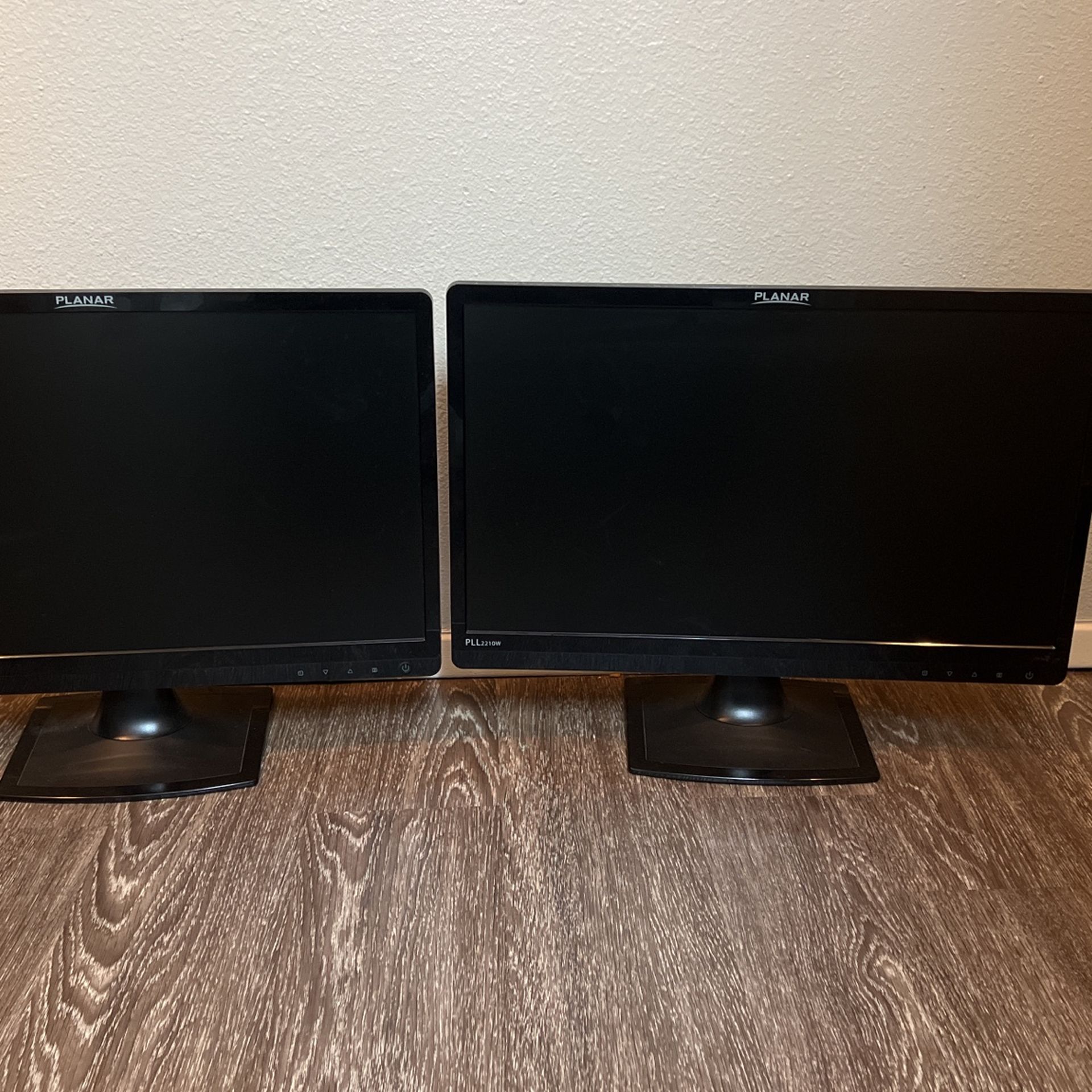 Planar PLL2210w wide Dual Monitors