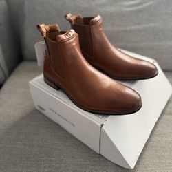 BRAND NEW Men’s Boots