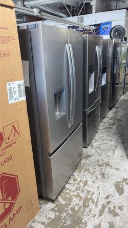 Whirlpool French door refrigerator