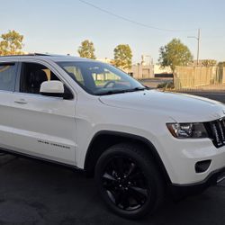 2012 Jeep Grand Cherokee 