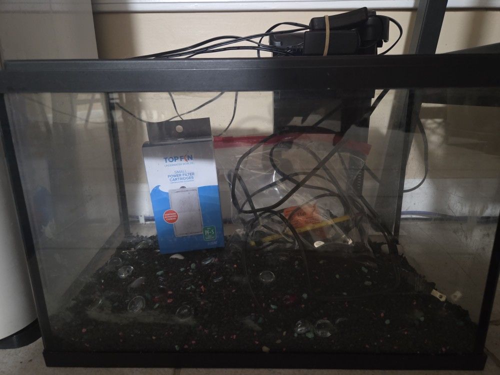 Top Fin Essentials Aquarium 5 Gallon Fish Tank