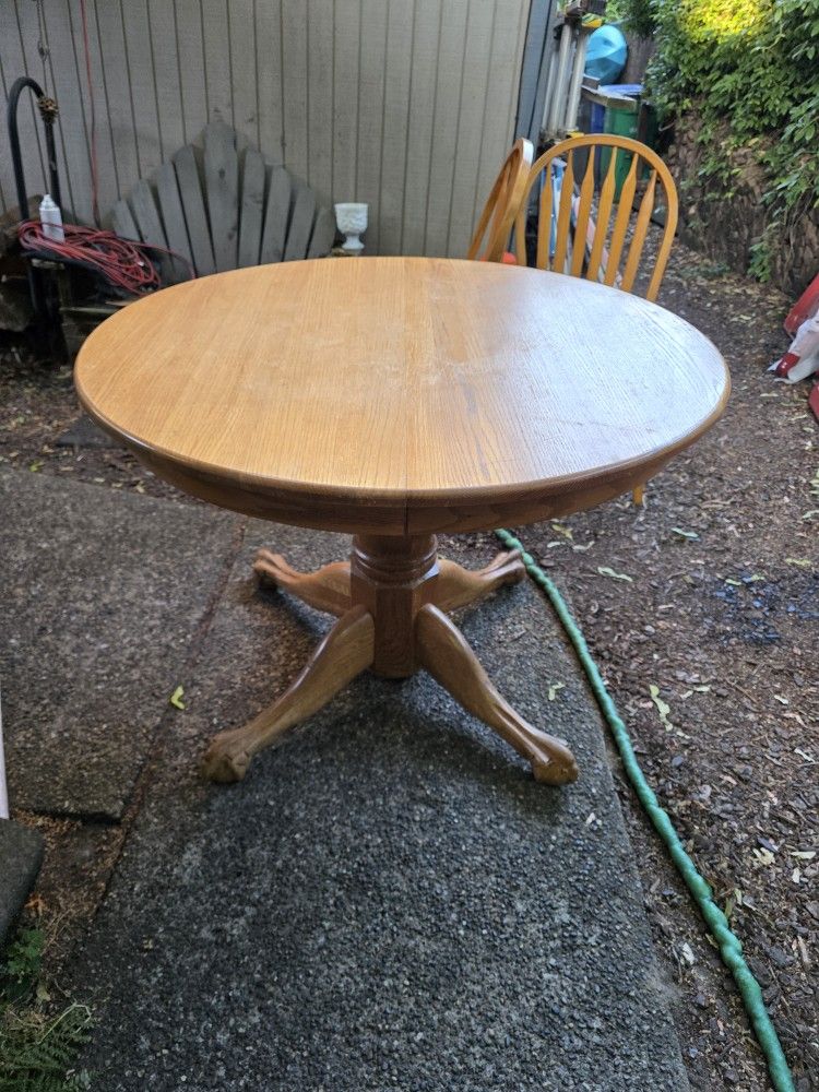 1950's Claw Foot Table And Chairs