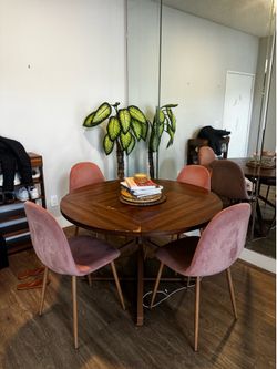 Set of 4 Pink Chairs - Like New