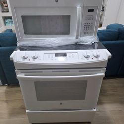 GE Stove Above Range Microwave & Fridge