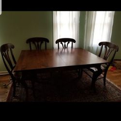 Nichols &stone dining room set