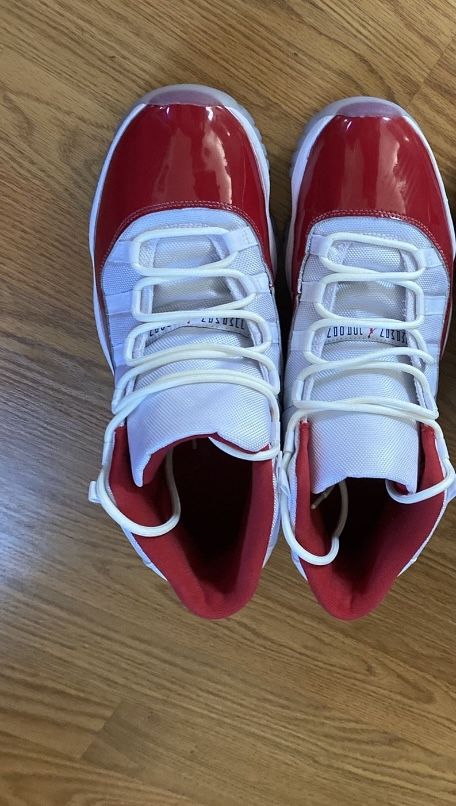 Jordan 11 Cherry 2022 Size 11 Men