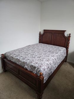 Matching queen headboard and dresser
