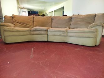Microfiber 2peice 12' the sectional excellent condition paid over 2499 will sell for 300 can deliver okc area 40