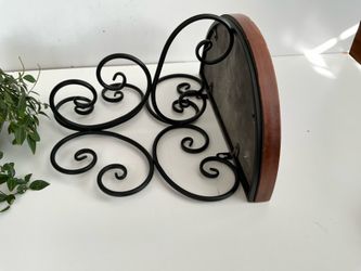 Decorative Wood & Metal Wall Shelf 15" x 14"