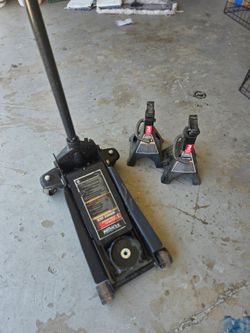 3 ton floor jack w stands(2)