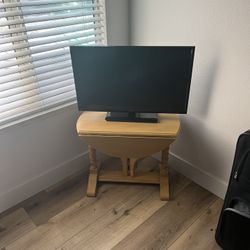 TV Stand With 32 Inch Tv