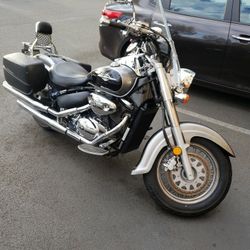 2005 Suzuki Boulevard