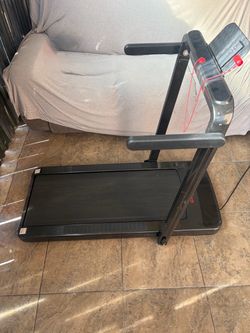 Walking treadmill