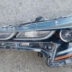 2020 2021 TOYOTA COROLLA LEFT DRIVER HEADLIGHT 