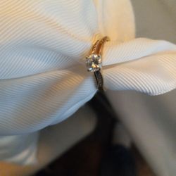 14 K Gold HALF CARAT TO THREE QUARTER CARAT DIAMOND RING