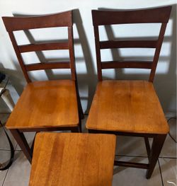 Table chairs