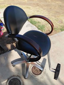 Hair cut chair