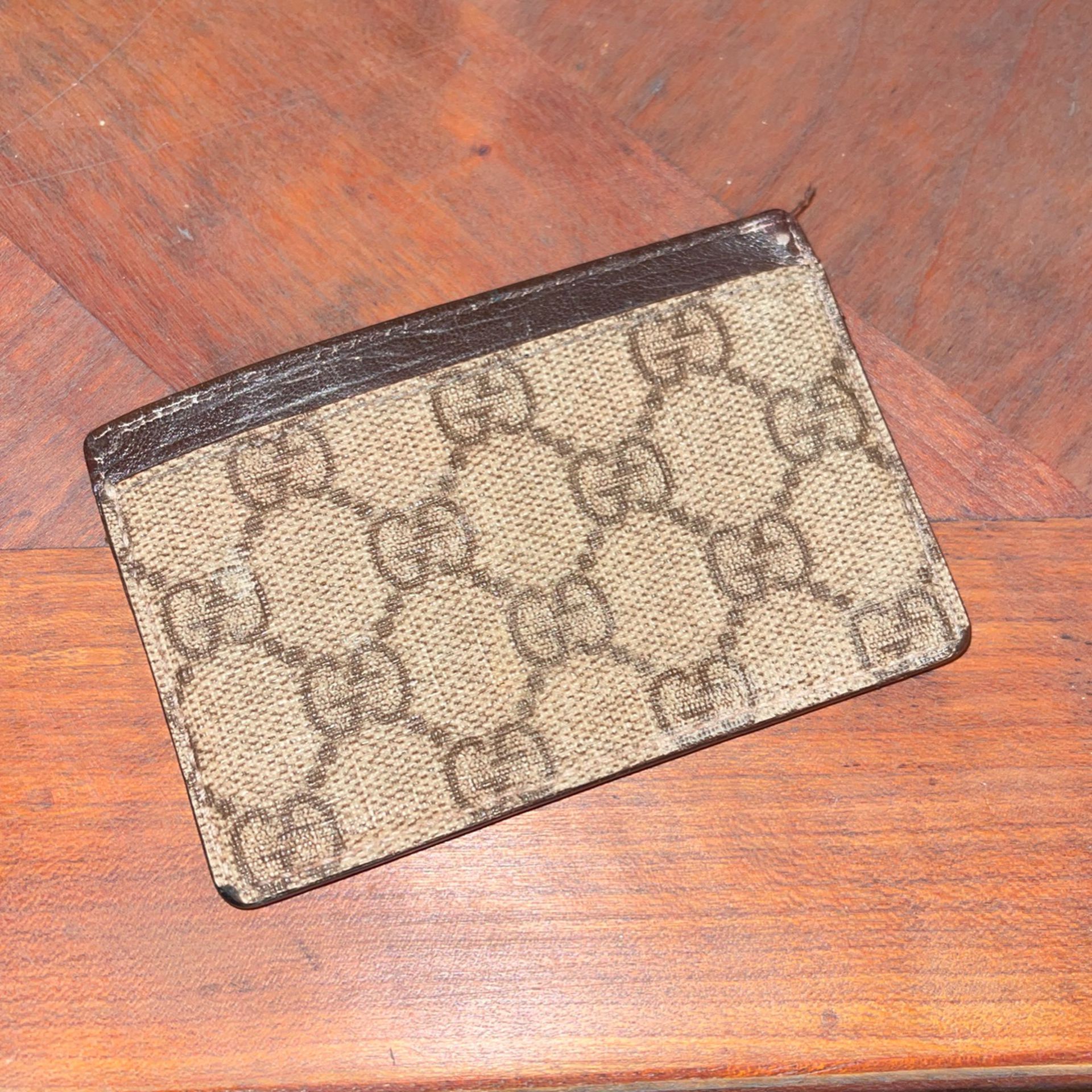 100% AUTHENTIC Gucci Wallet
