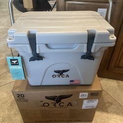 Orca Light Gray 20 Qt Cooler NWT