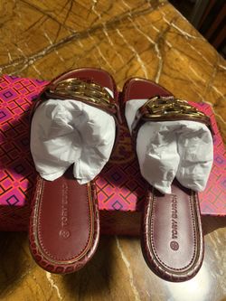 Tory Burch Miller metal Logo