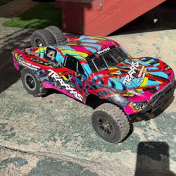 TRAXXAS SLASH BRUSHLESS 2WD
