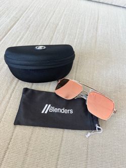 Blenders Sunglasses  “Phoenix” NEW.  Polarized PureBlend™ Champagne Mirror 100% UV Protection