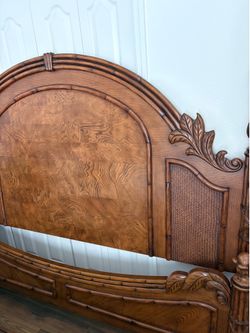 Solid Wood King Bed – Tommy Bahama / British West Indies Style – Excellent Condition