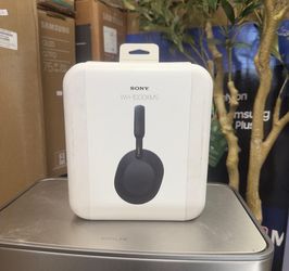 New sealed Sony - WH-1000XM5 Wireless Noise Cancelling Headphones - Black $249